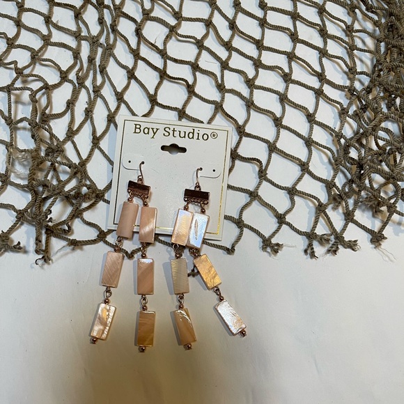 New Womens Bay Studio Pink Coral Pierced Drop Dangle Earrings - Picture 1 of 2